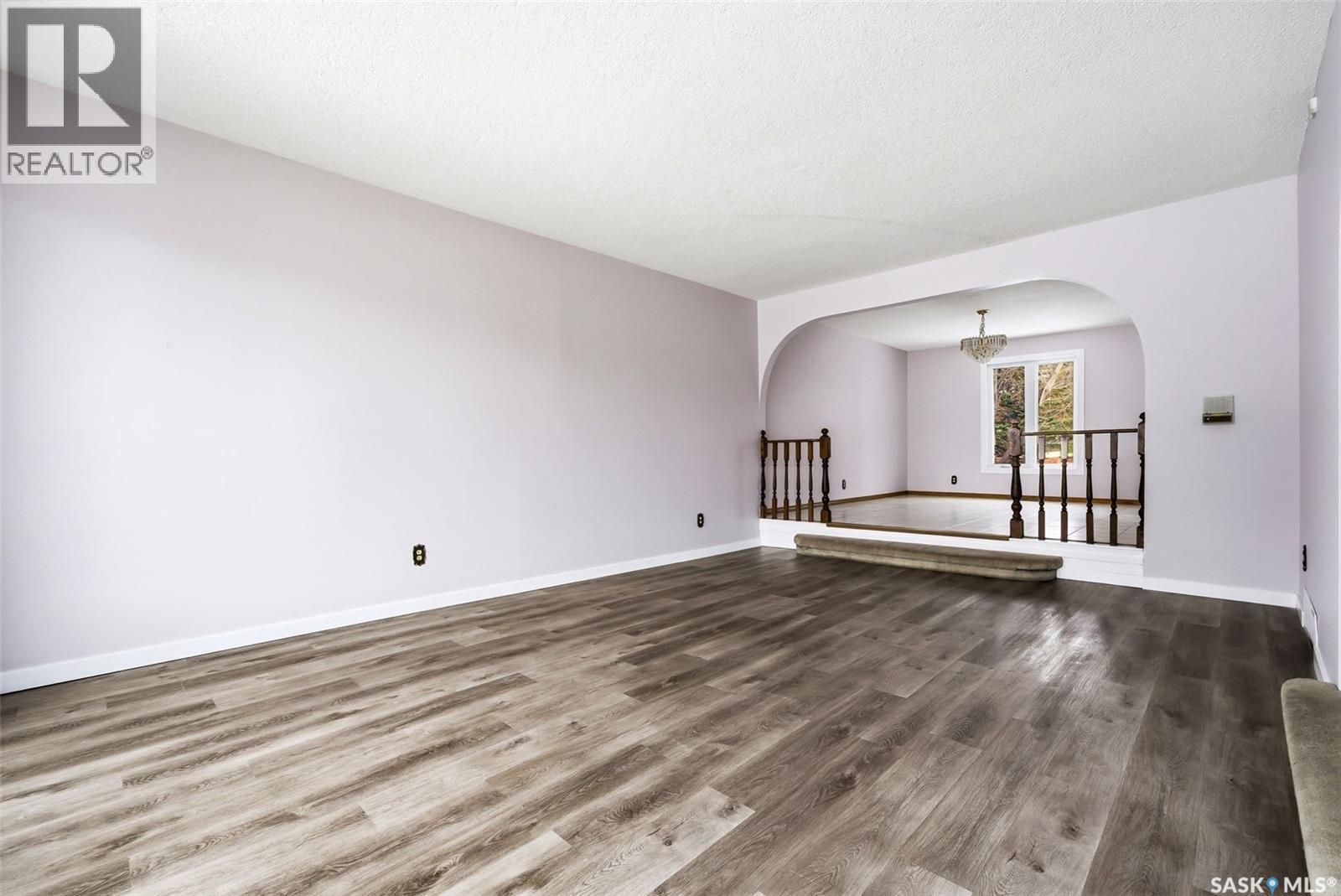 30 Dalhousie Way, Regina, SK - Indoor Photo Showing Other Room