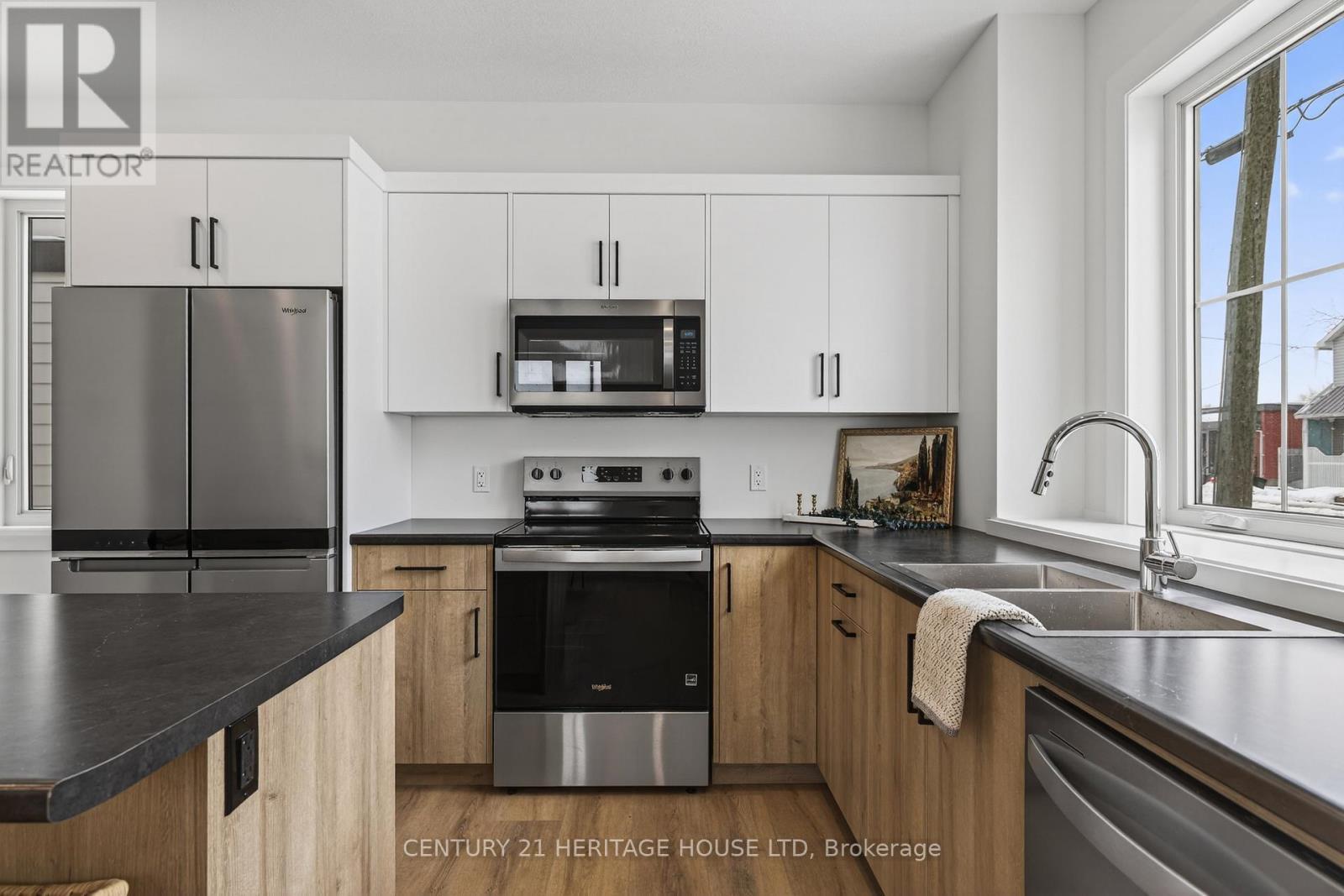 51177 Ron Mcneil Line E, Malahide (Springfield), ON - Indoor Photo Showing Kitchen With Double Sink