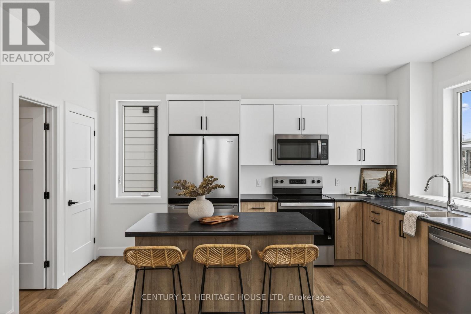 51177 Ron Mcneil Line E, Malahide (Springfield), ON - Indoor Photo Showing Kitchen With Upgraded Kitchen