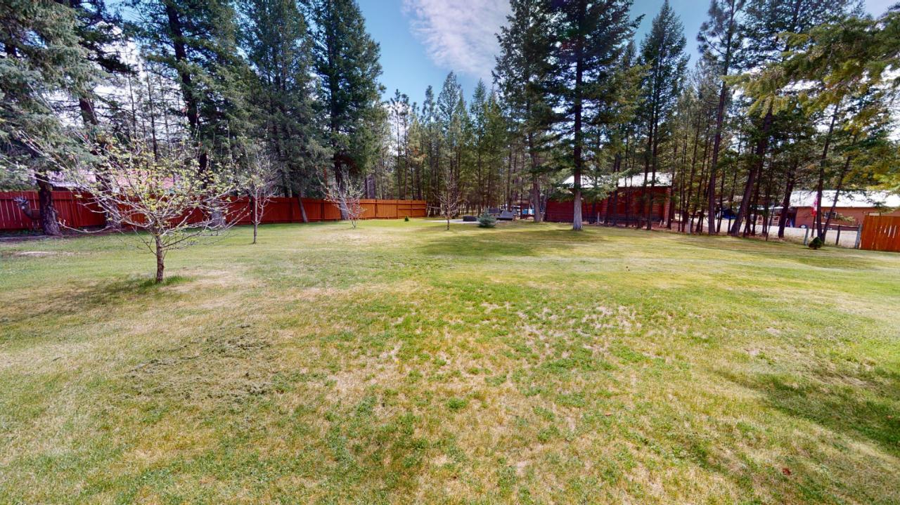 6006 Wolf Creek Road, Wasa, BC - Outdoor