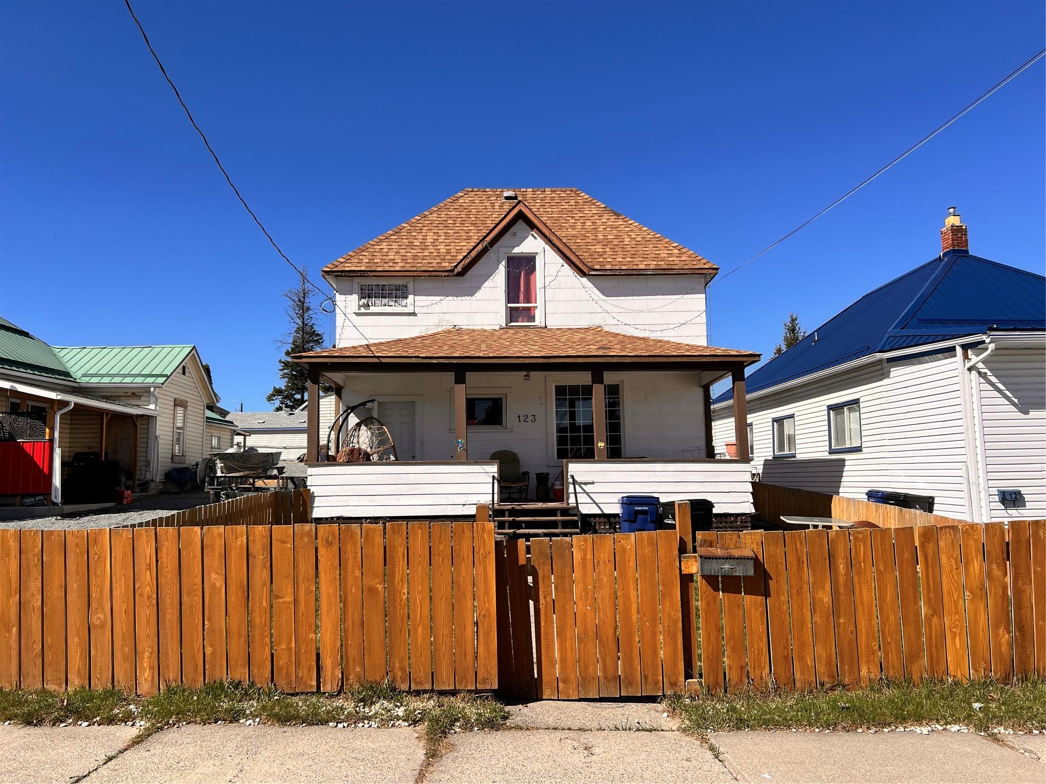 123 13Th Avenue, Cranbrook, BC - Outdoor