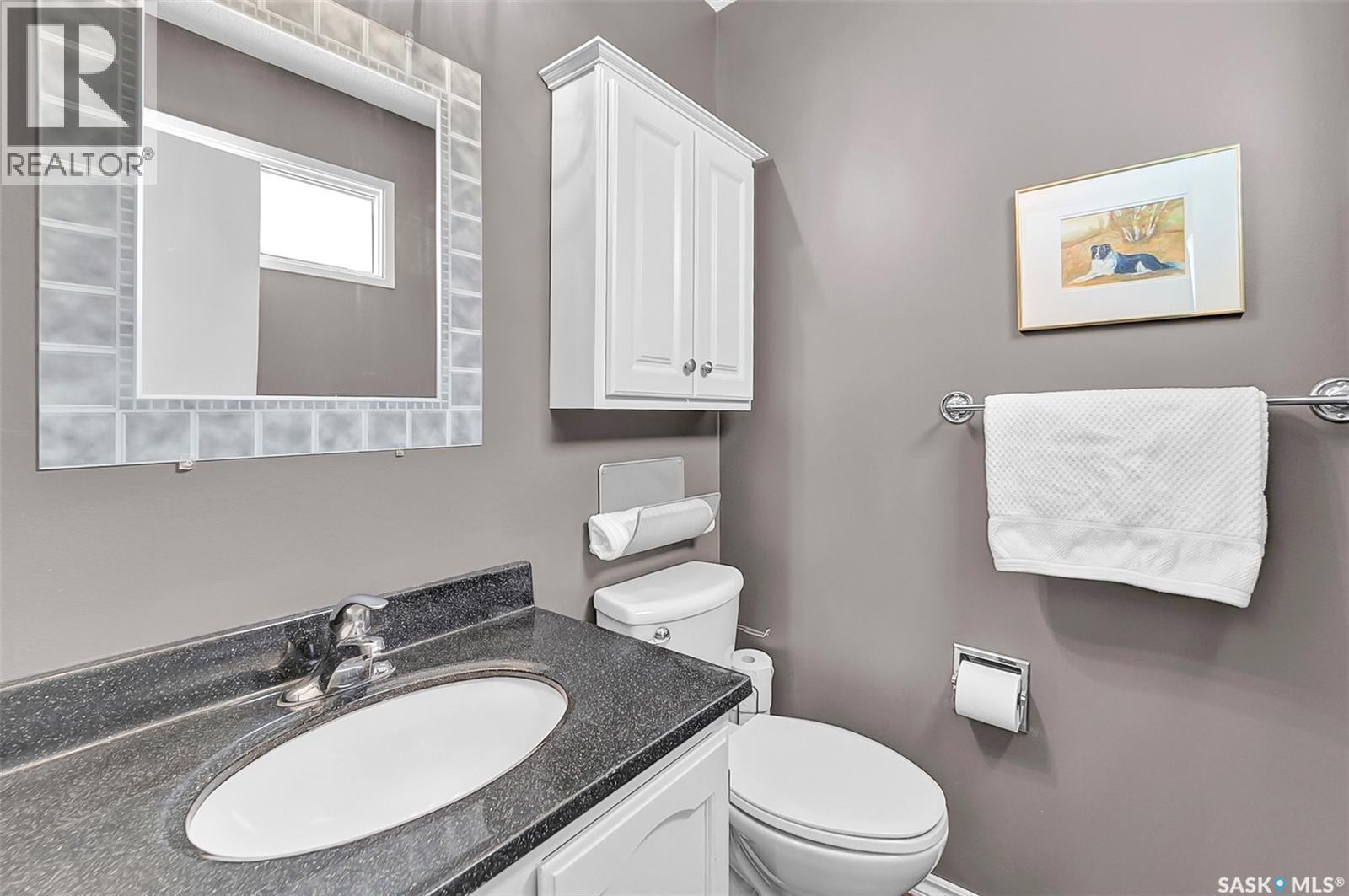 703 Candle Court, Saskatoon, SK - Indoor Photo Showing Bathroom