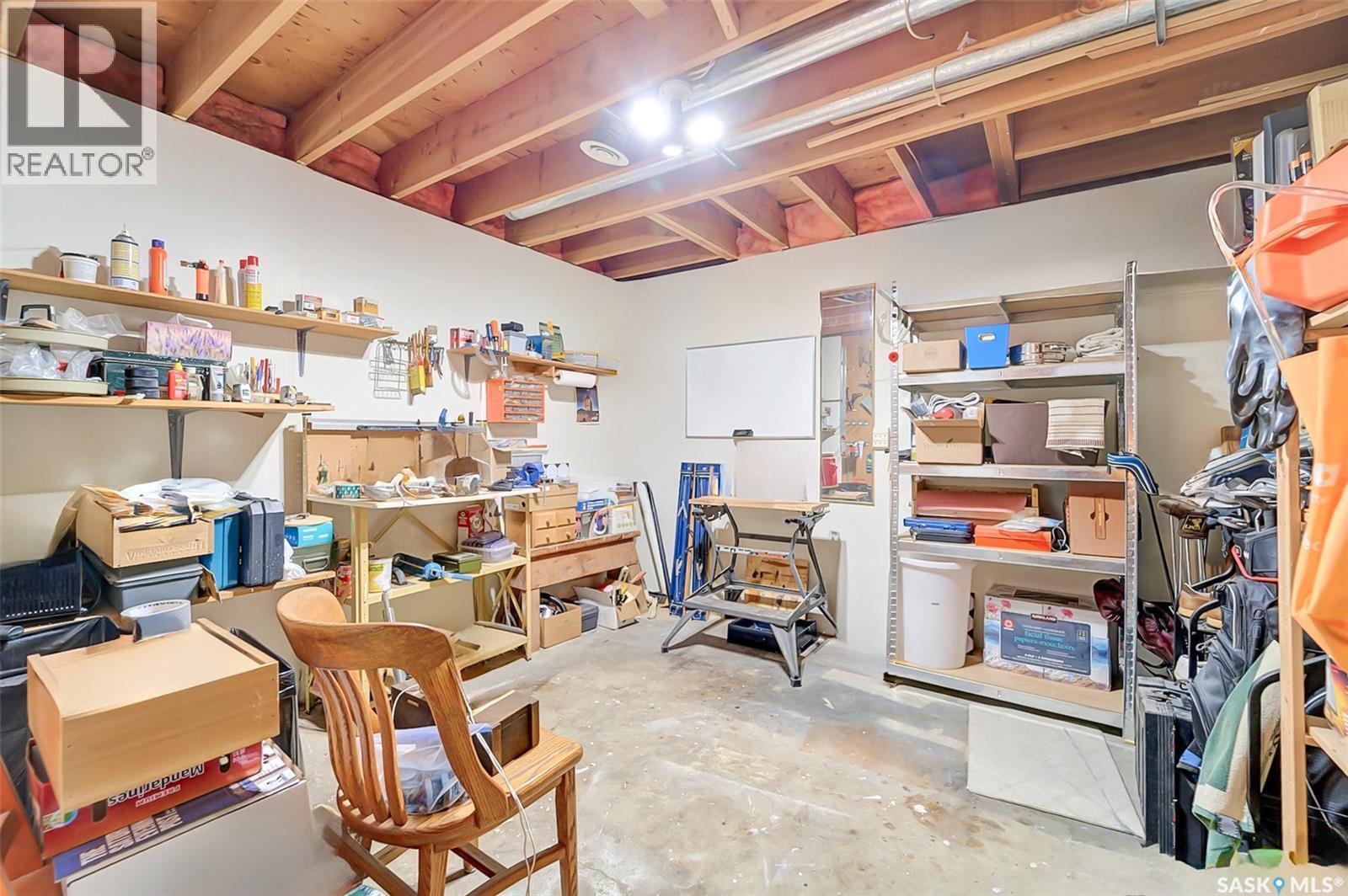 703 Candle Court, Saskatoon, SK - Indoor