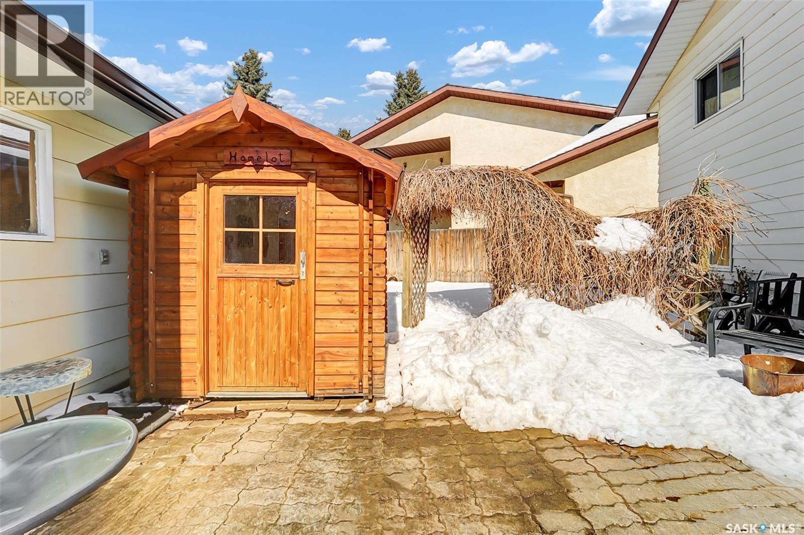 703 Candle Court, Saskatoon, SK - Outdoor With Exterior