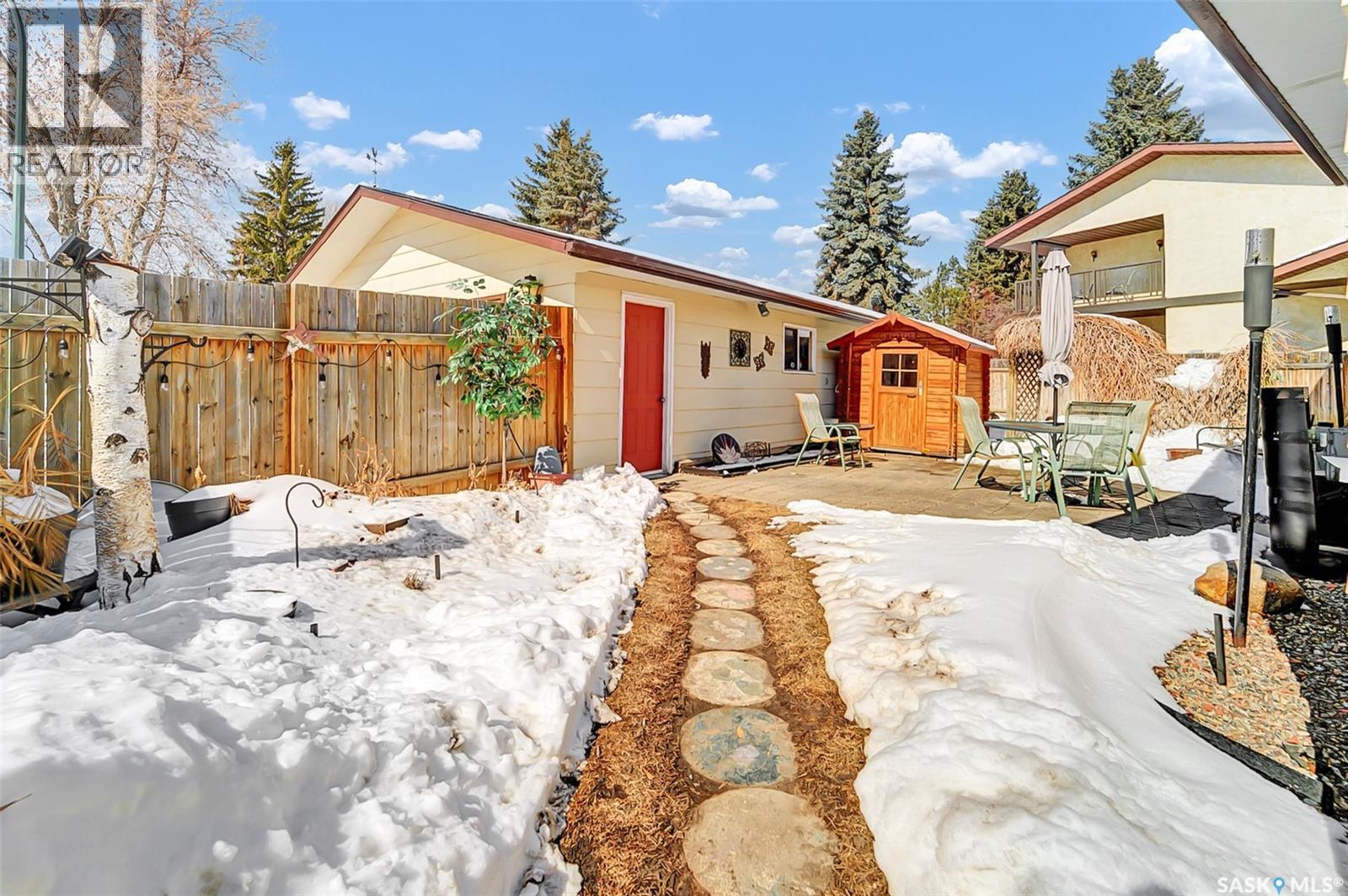 703 Candle Court, Saskatoon, SK - Outdoor