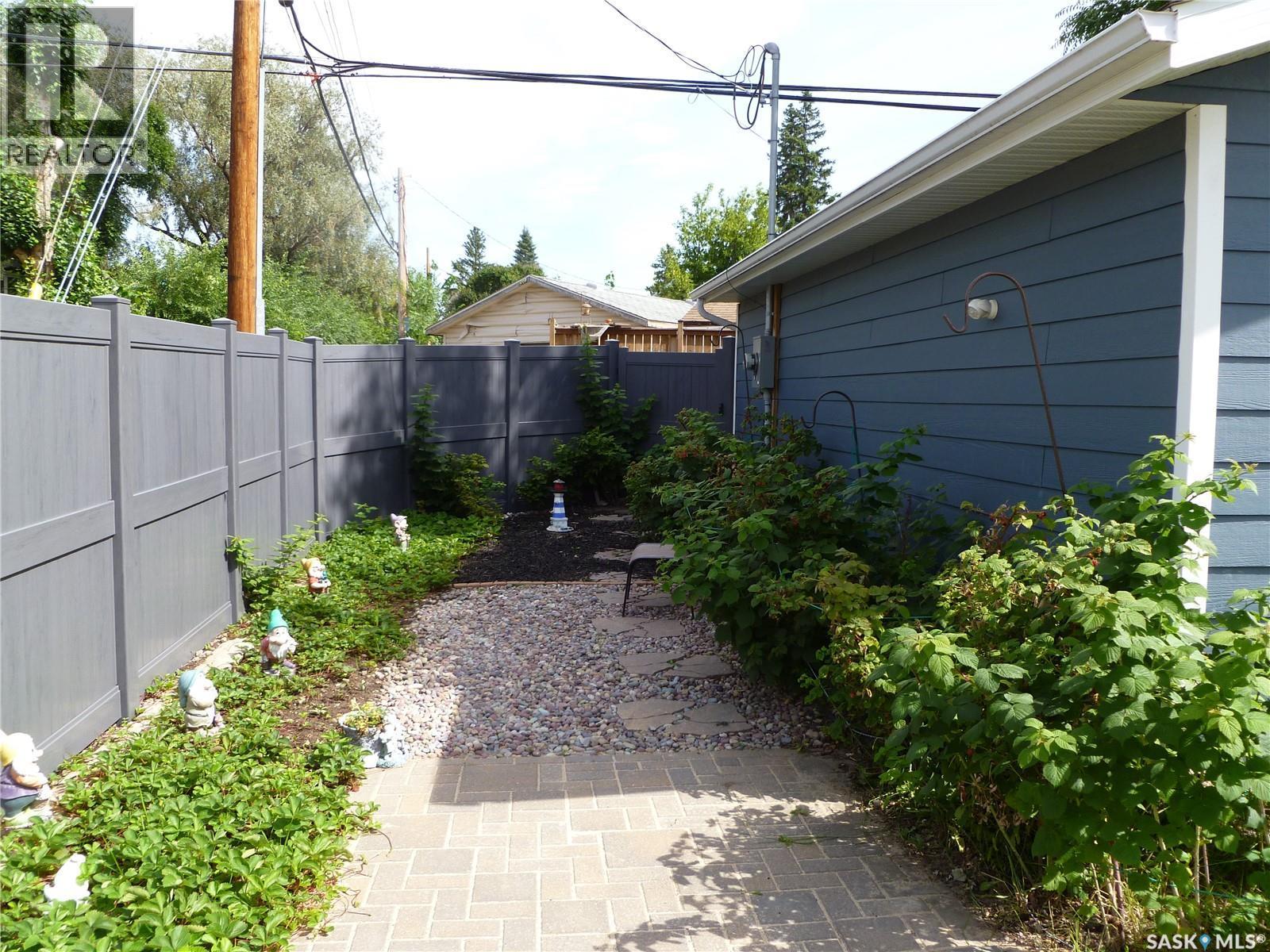 119 Spinks Drive, Saskatoon, SK - Outdoor