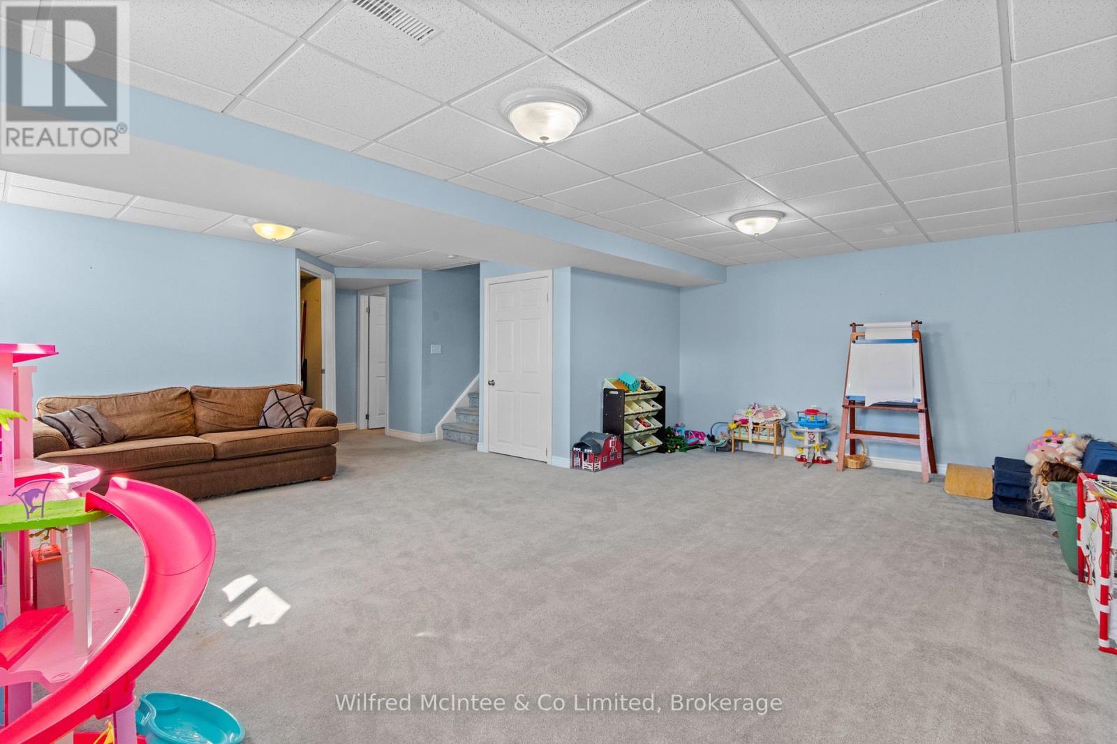 59 Dales Drive, Mapleton, ON - Indoor