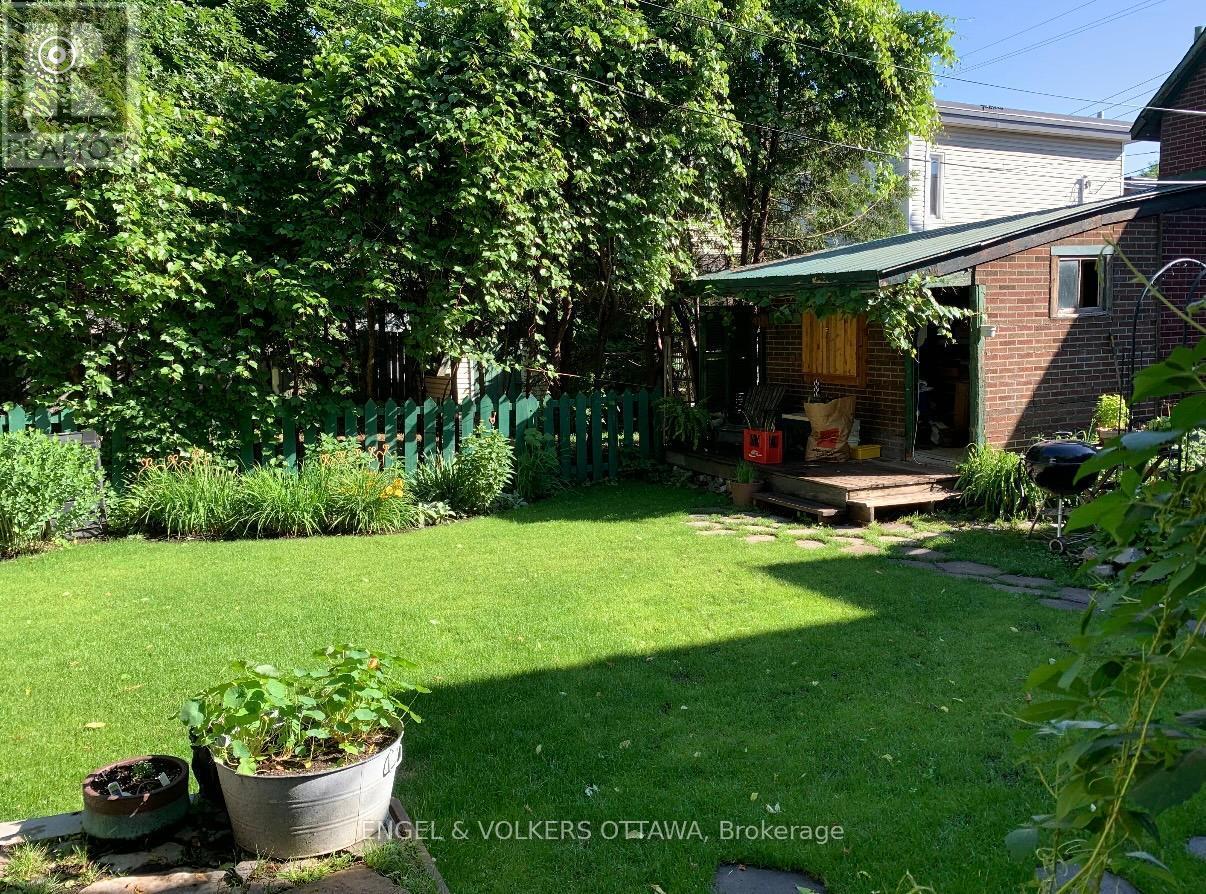 86 Pinhey Street, Ottawa, ON - Outdoor