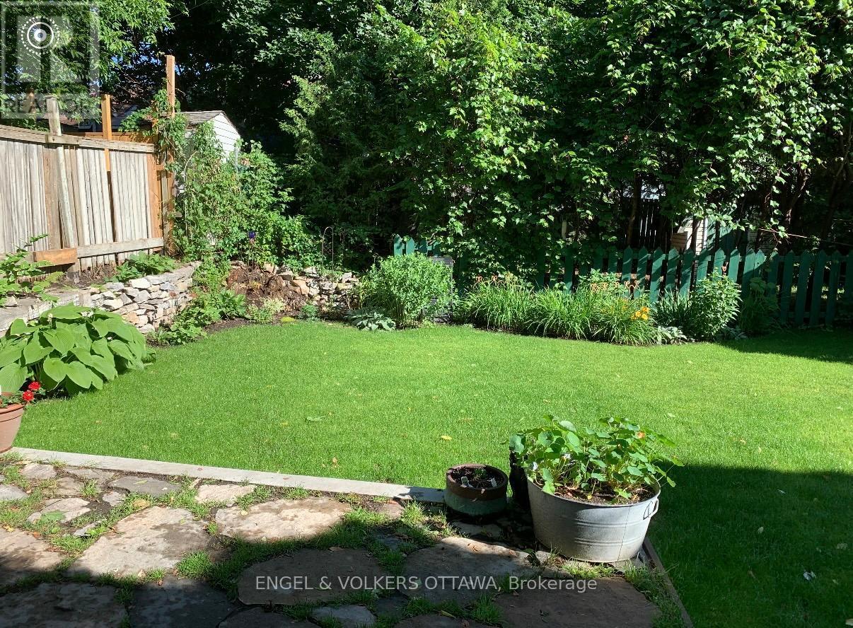 86 Pinhey Street, Ottawa, ON - Outdoor