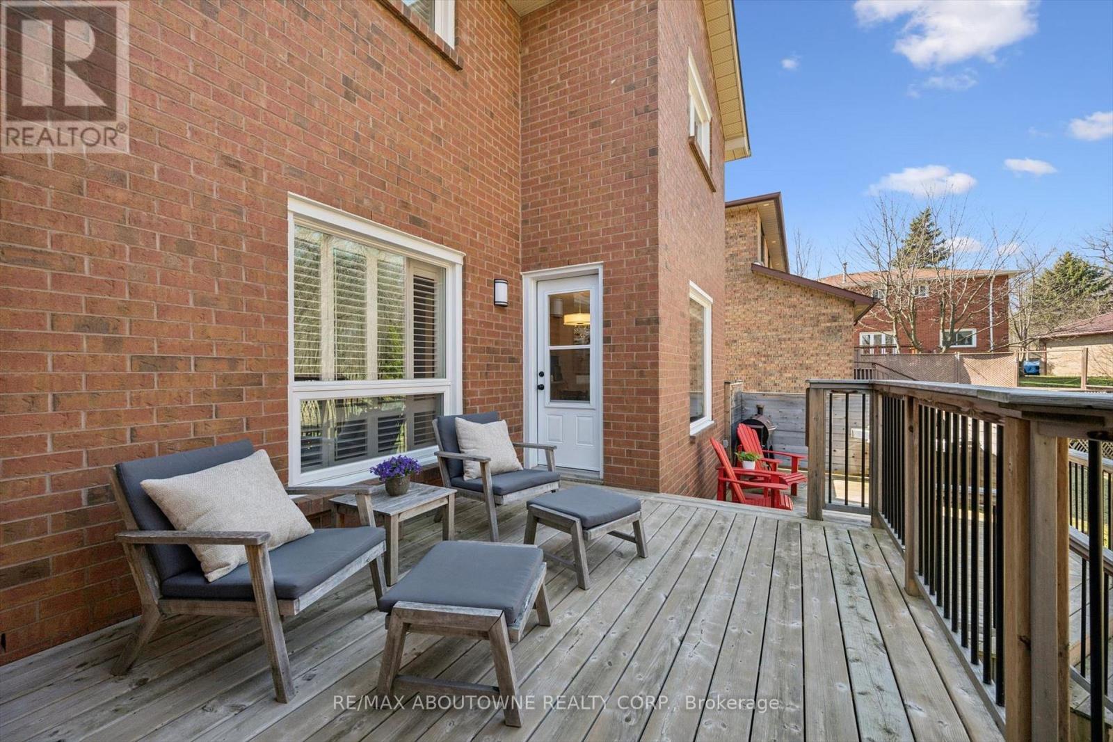 2421 Hargood Place, Mississauga, ON - Outdoor With Deck Patio Veranda With Exterior