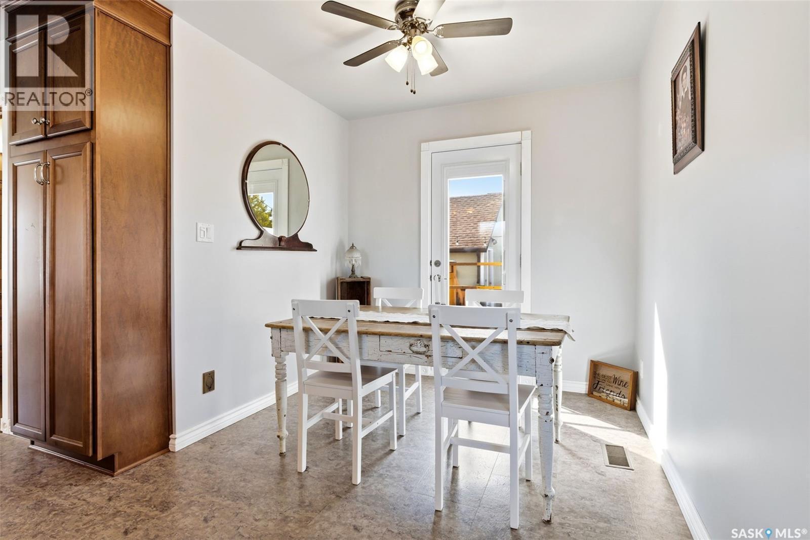 800 Pheasant Street, Grenfell, SK - Indoor Photo Showing Dining Room