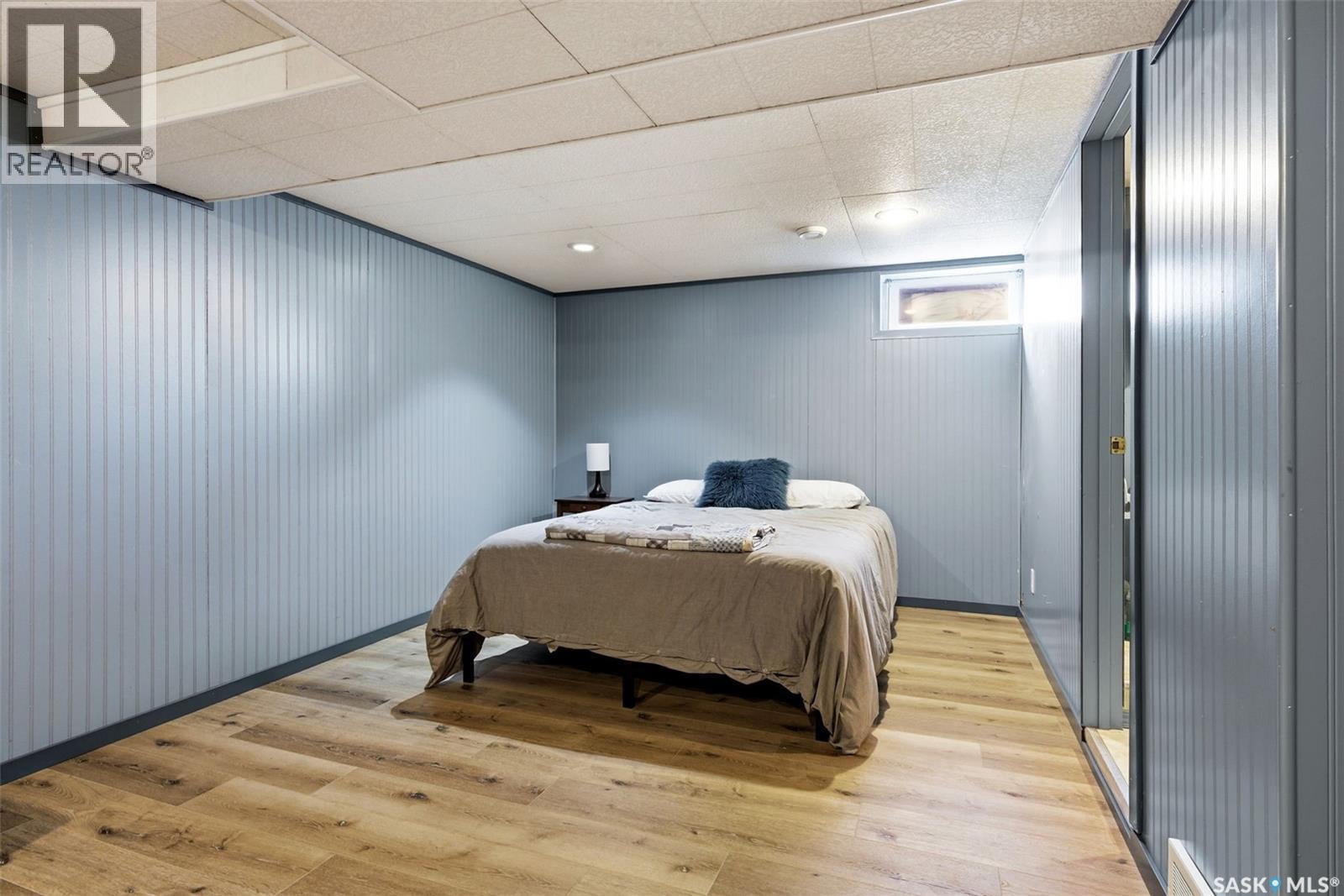 800 Pheasant Street, Grenfell, SK - Indoor Photo Showing Bedroom