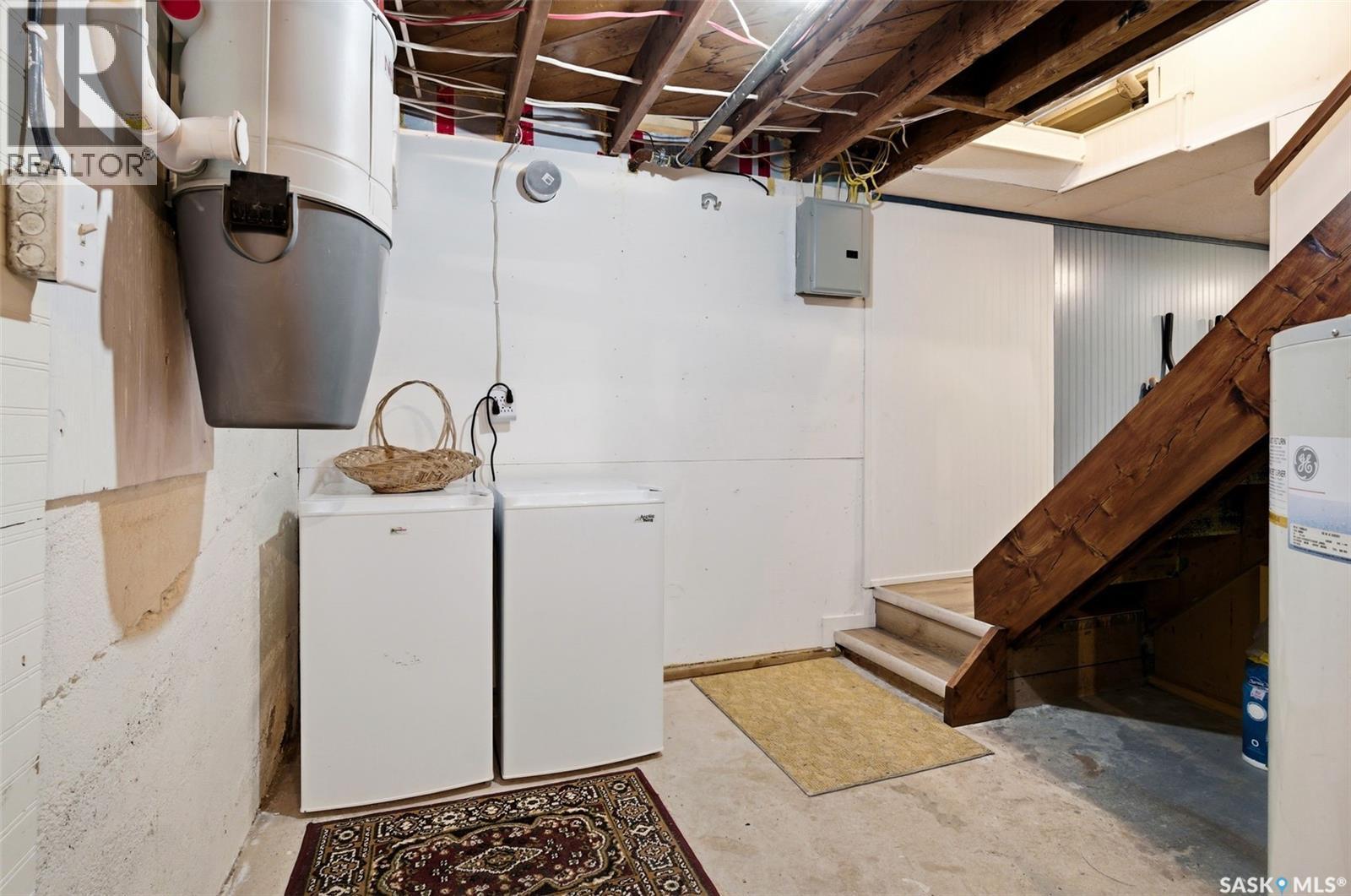 800 Pheasant Street, Grenfell, SK - Indoor Photo Showing Basement
