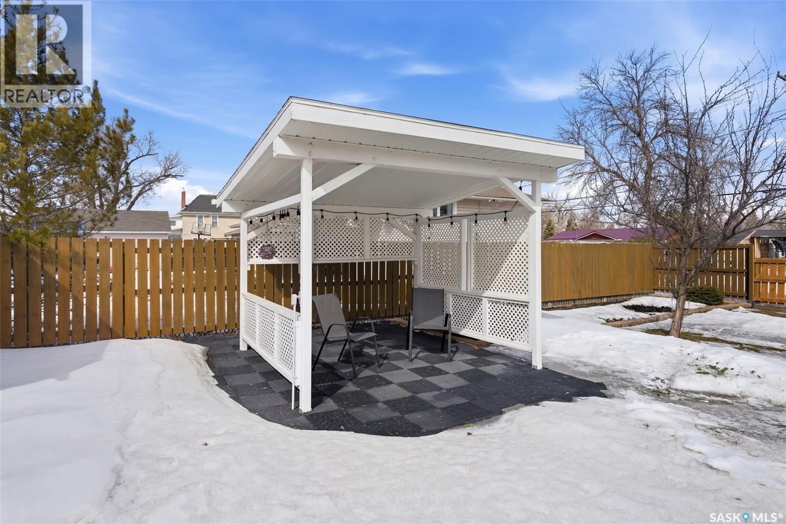 800 Pheasant Street, Grenfell, SK - Outdoor