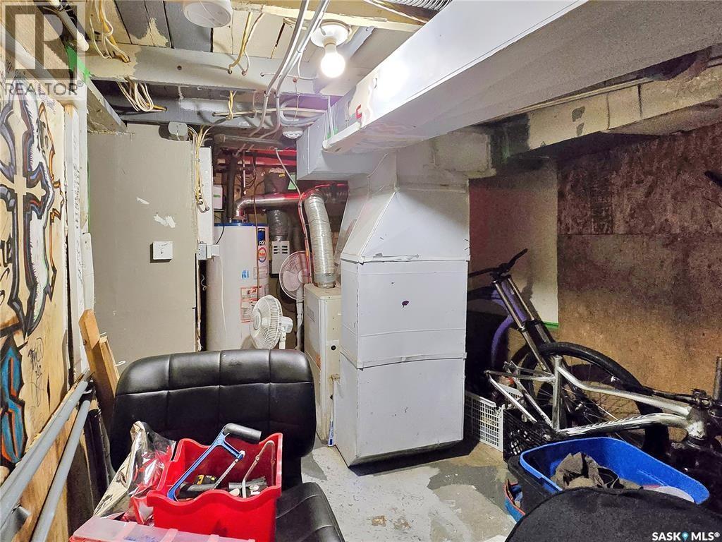 205 J Avenue S, Saskatoon, SK - Indoor Photo Showing Basement