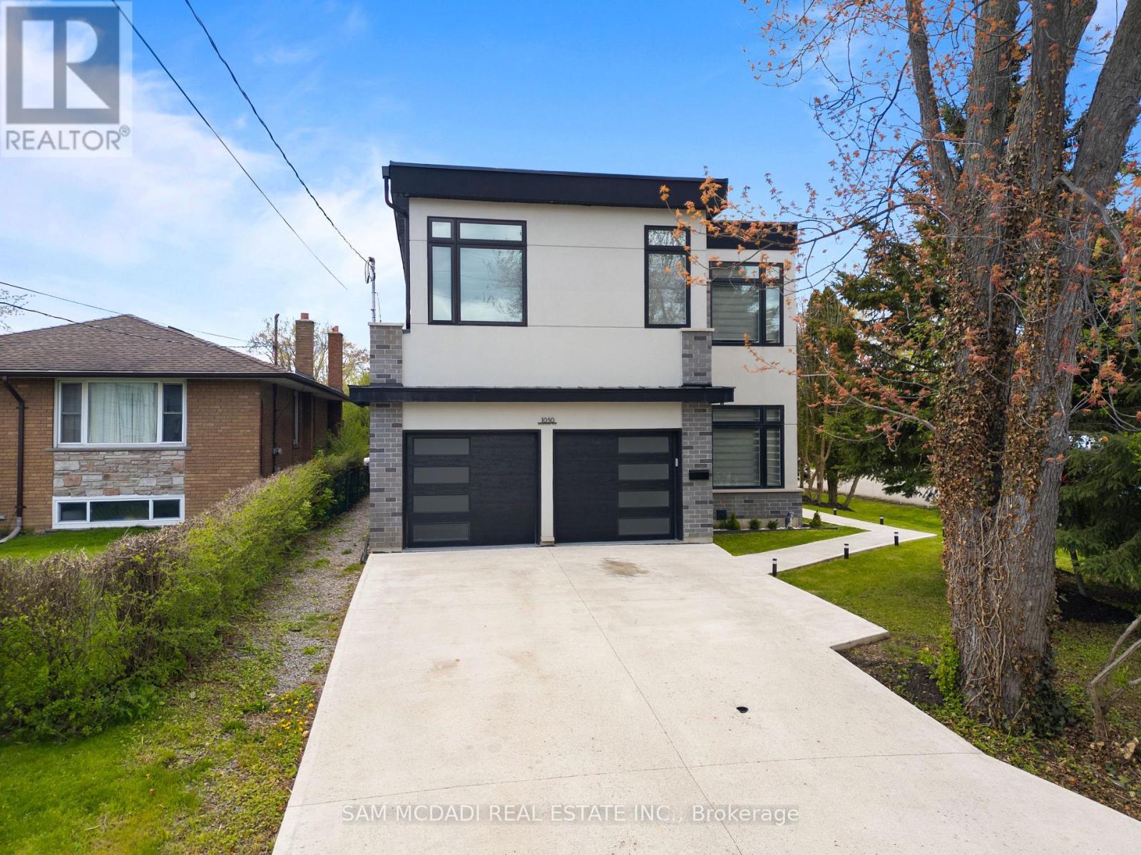 1050 Edgeleigh Avenue, Mississauga, ON - Outdoor