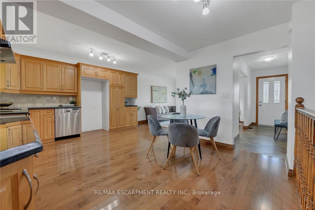 617 Eighth Road E, Hamilton, ON - Indoor