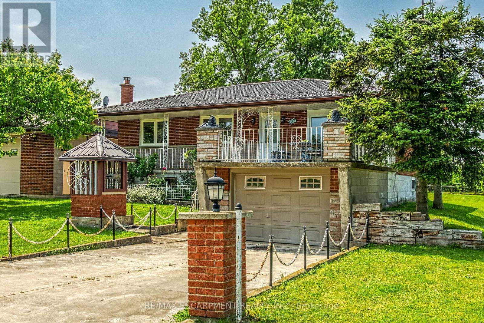 617 Eighth Road E, Hamilton, ON - Outdoor