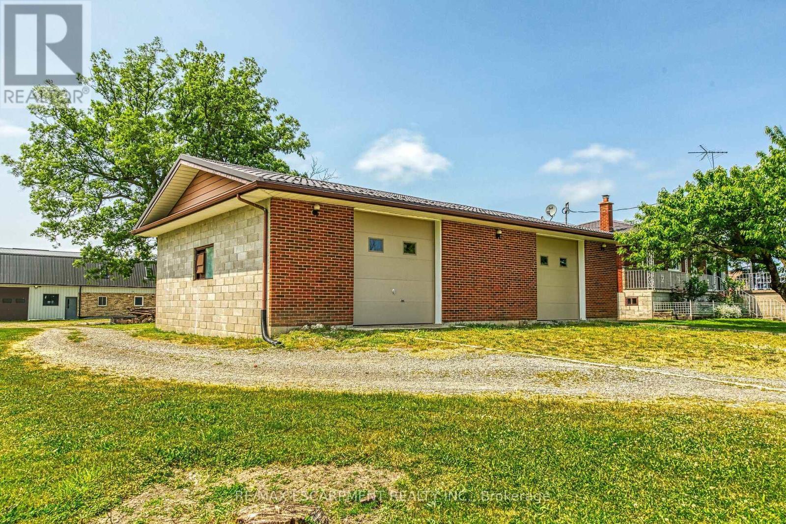 617 Eighth Road E, Hamilton, ON - Outdoor With Exterior