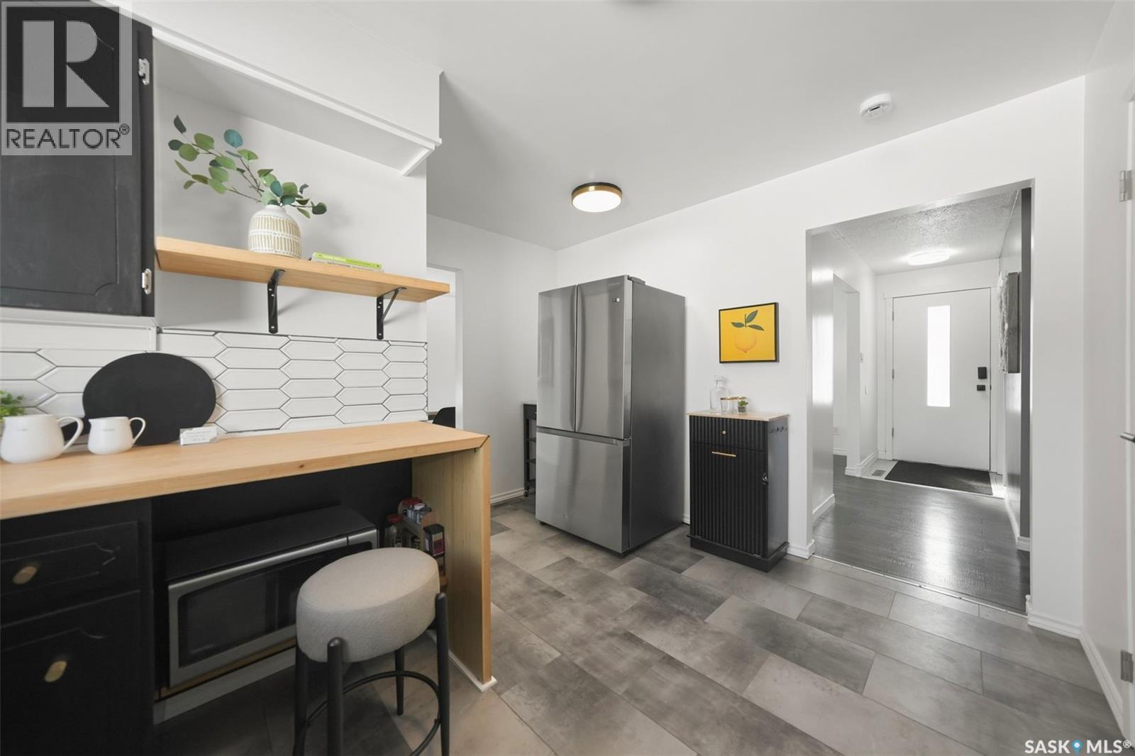 3122 Mountbatten Street, Saskatoon, SK - Indoor