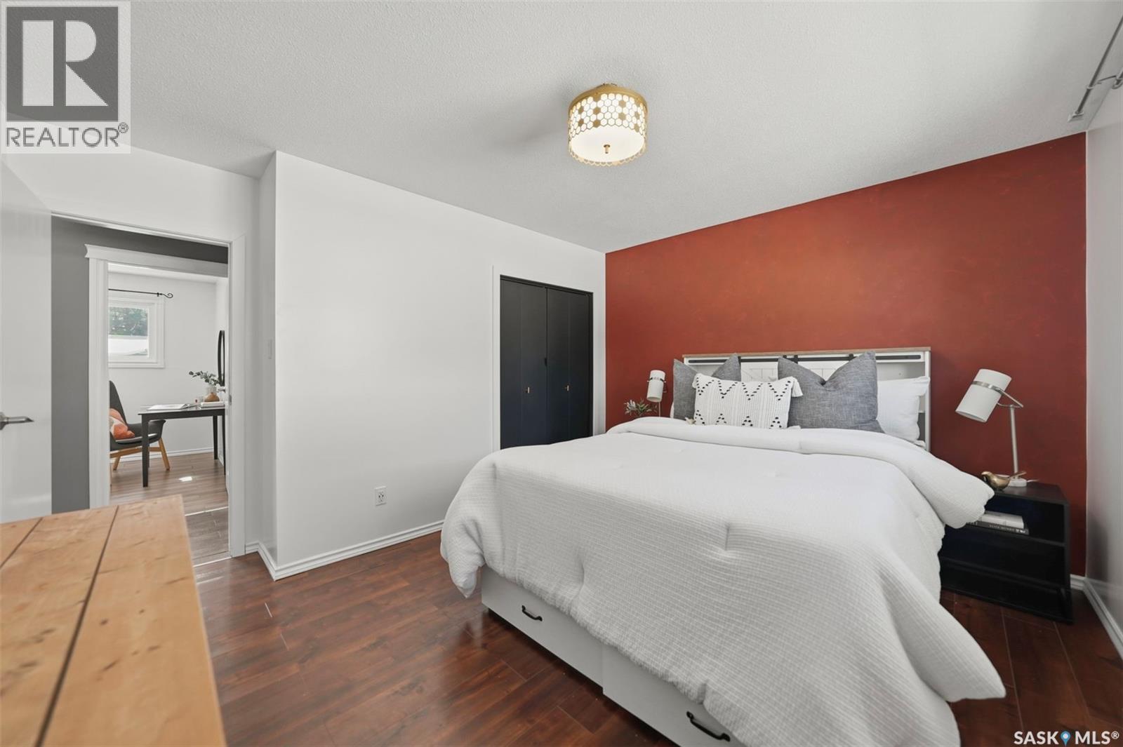 3122 Mountbatten Street, Saskatoon, SK - Indoor Photo Showing Bedroom