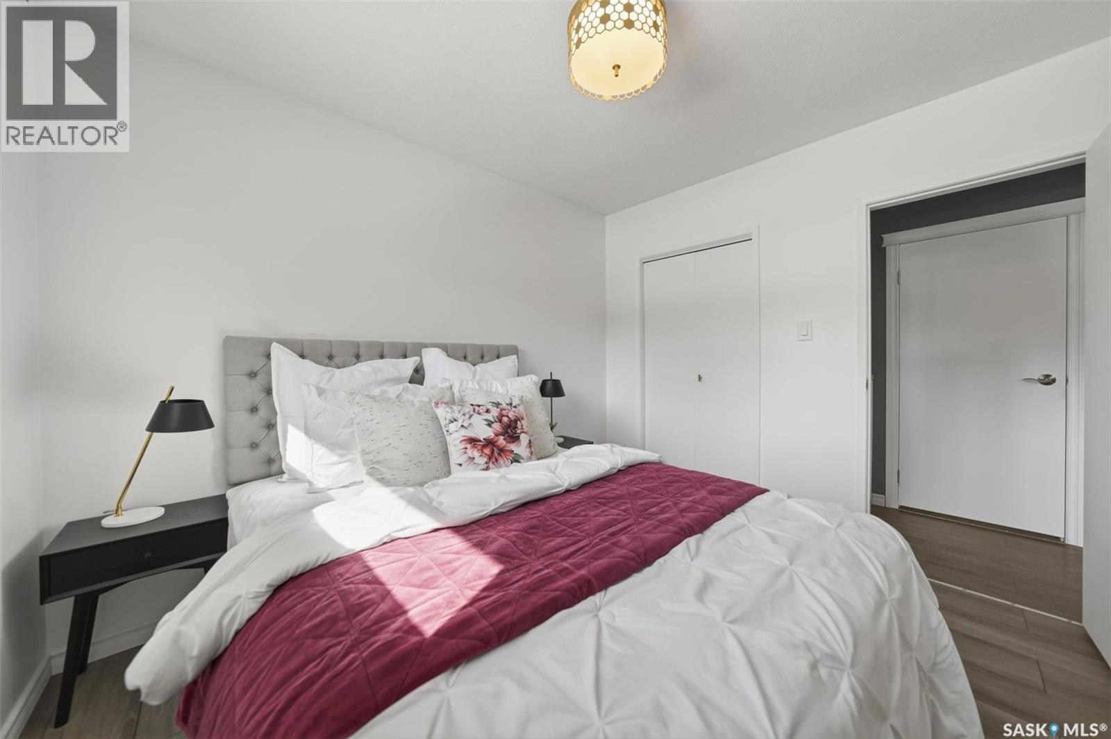 3122 Mountbatten Street, Saskatoon, SK - Indoor Photo Showing Bedroom