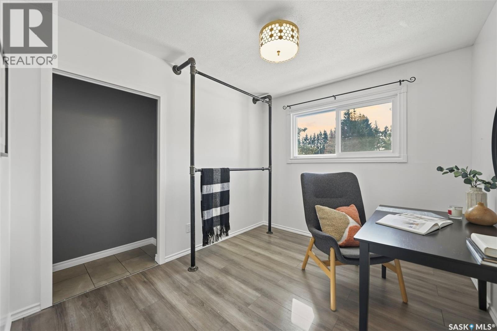 3122 Mountbatten Street, Saskatoon, SK - Indoor Photo Showing Office