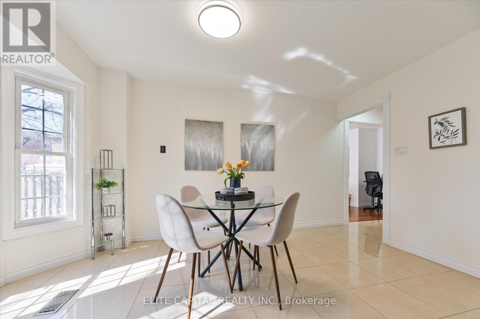 54 Bauer Crescent, Markham, ON - Indoor Photo Showing Dining Room
