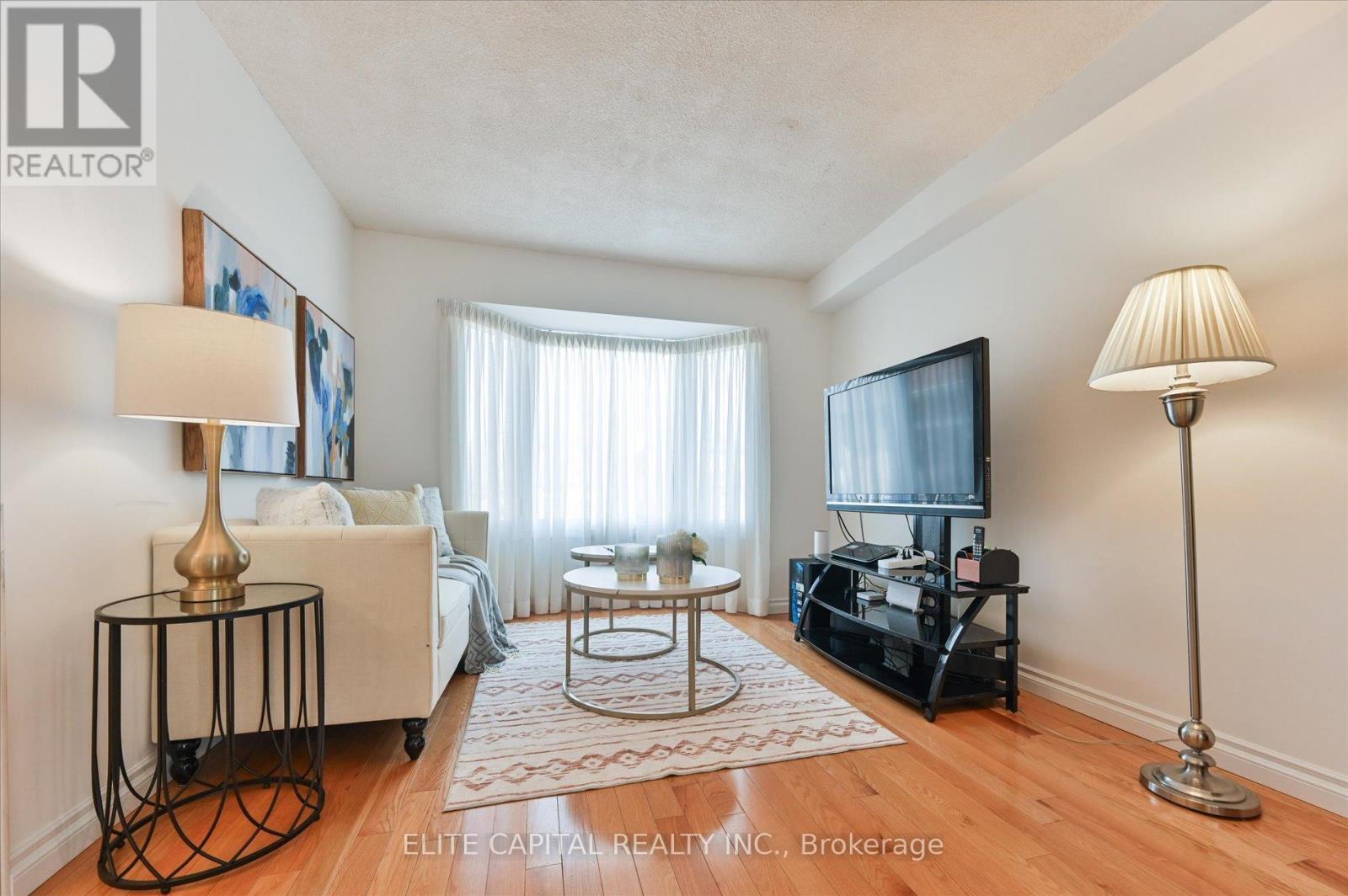 54 Bauer Crescent, Markham, ON - Indoor