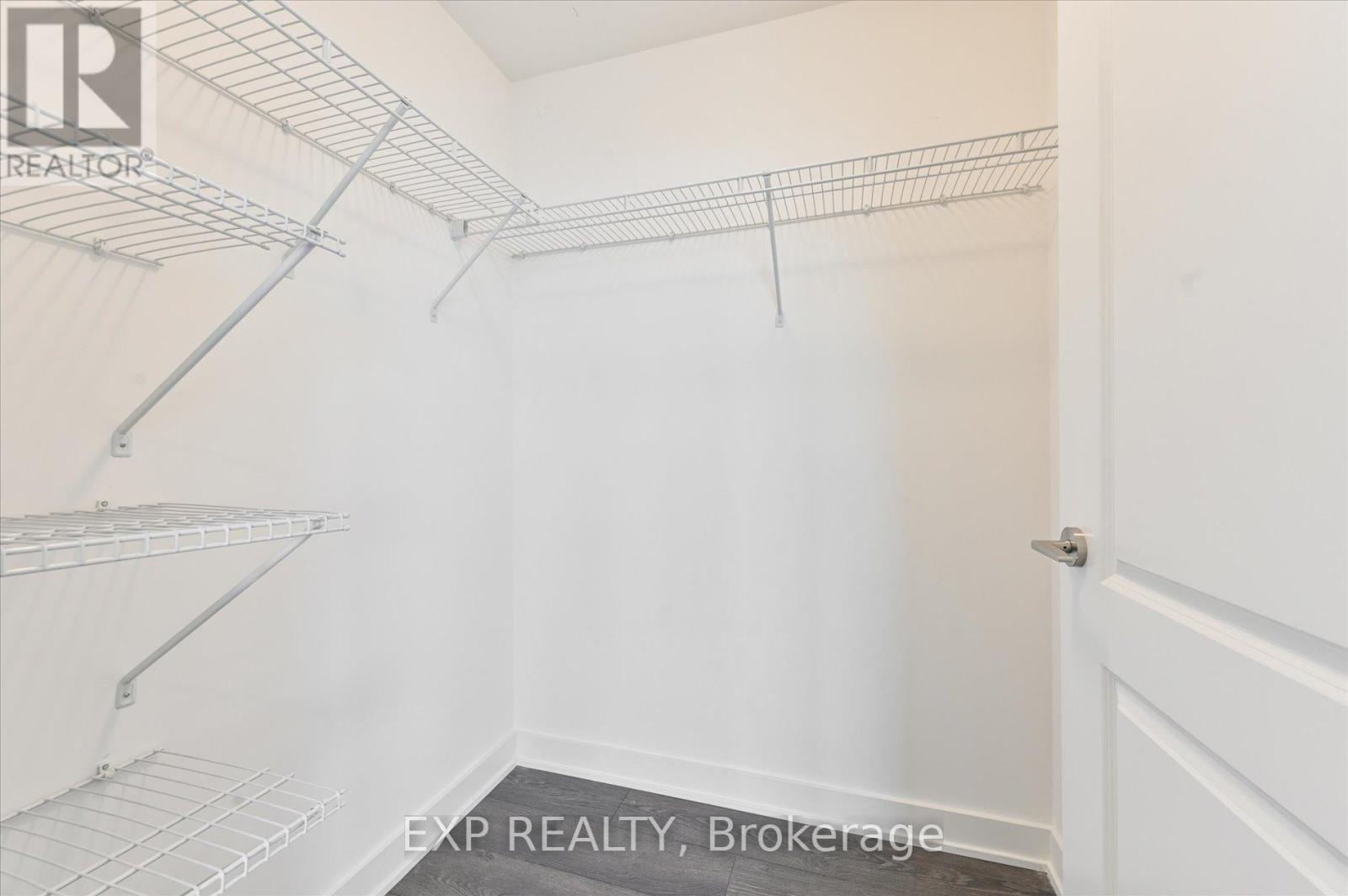 1006 - 120 Eagle Rock Way, Vaughan, ON - Indoor With Storage