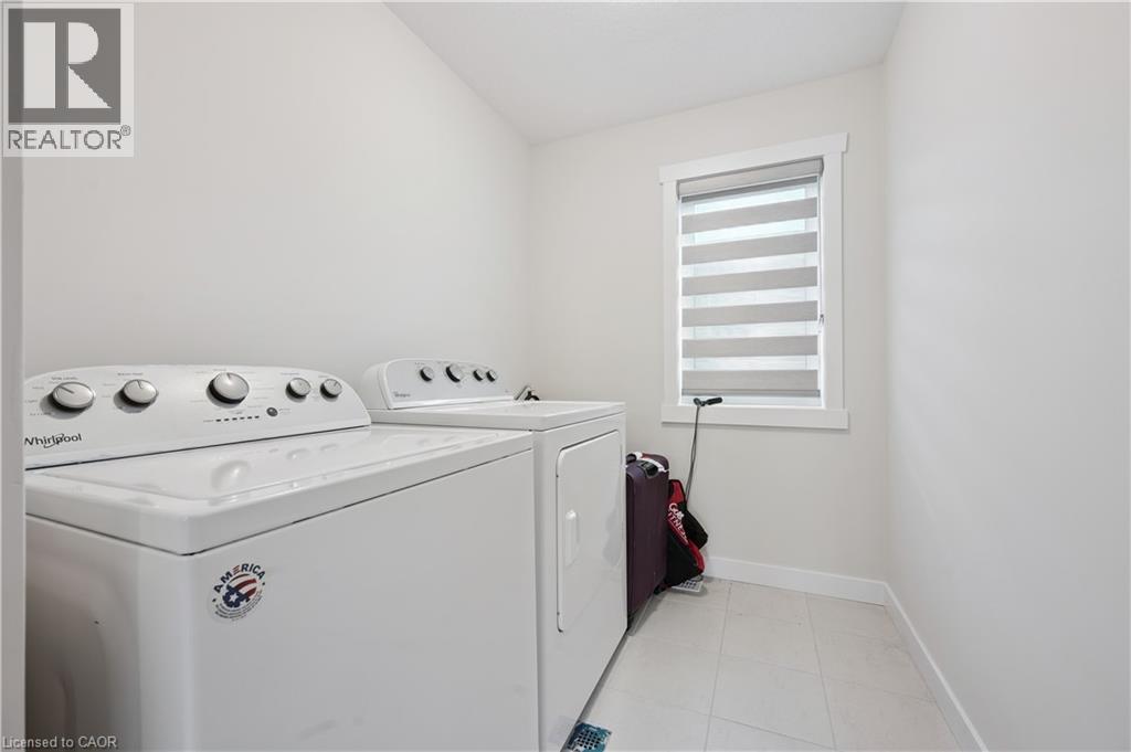 40 Moon Crescent, Cambridge, ON - Indoor Photo Showing Laundry Room