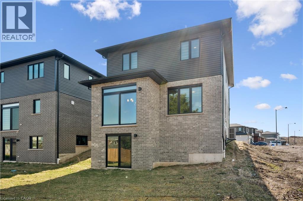 40 Moon Crescent, Cambridge, ON - Outdoor With Exterior