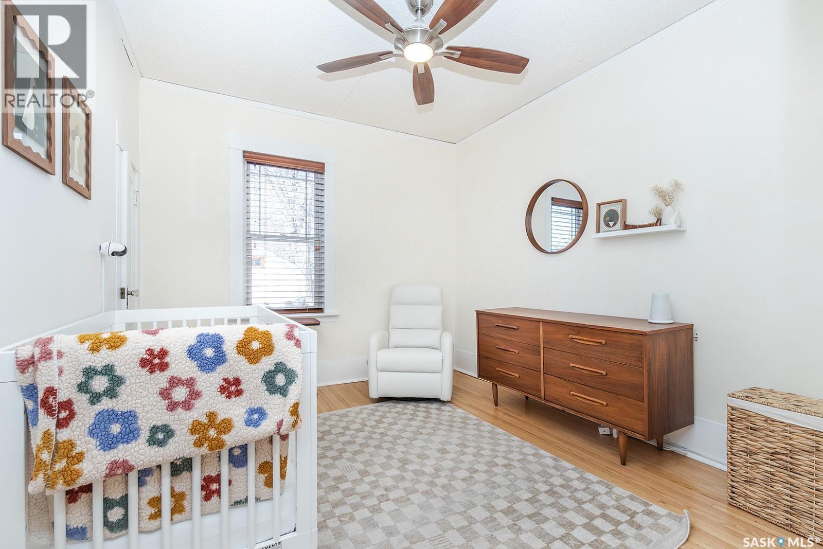 625 4Th Avenue N, Saskatoon, SK - Indoor Photo Showing Bedroom