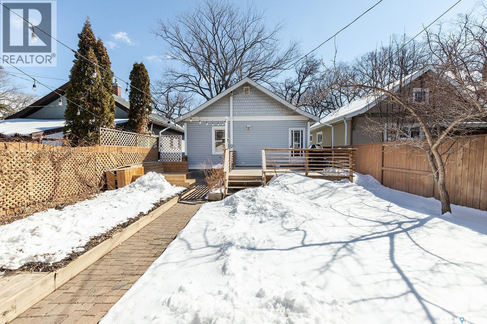 625 4Th Avenue N, Saskatoon, SK - Outdoor