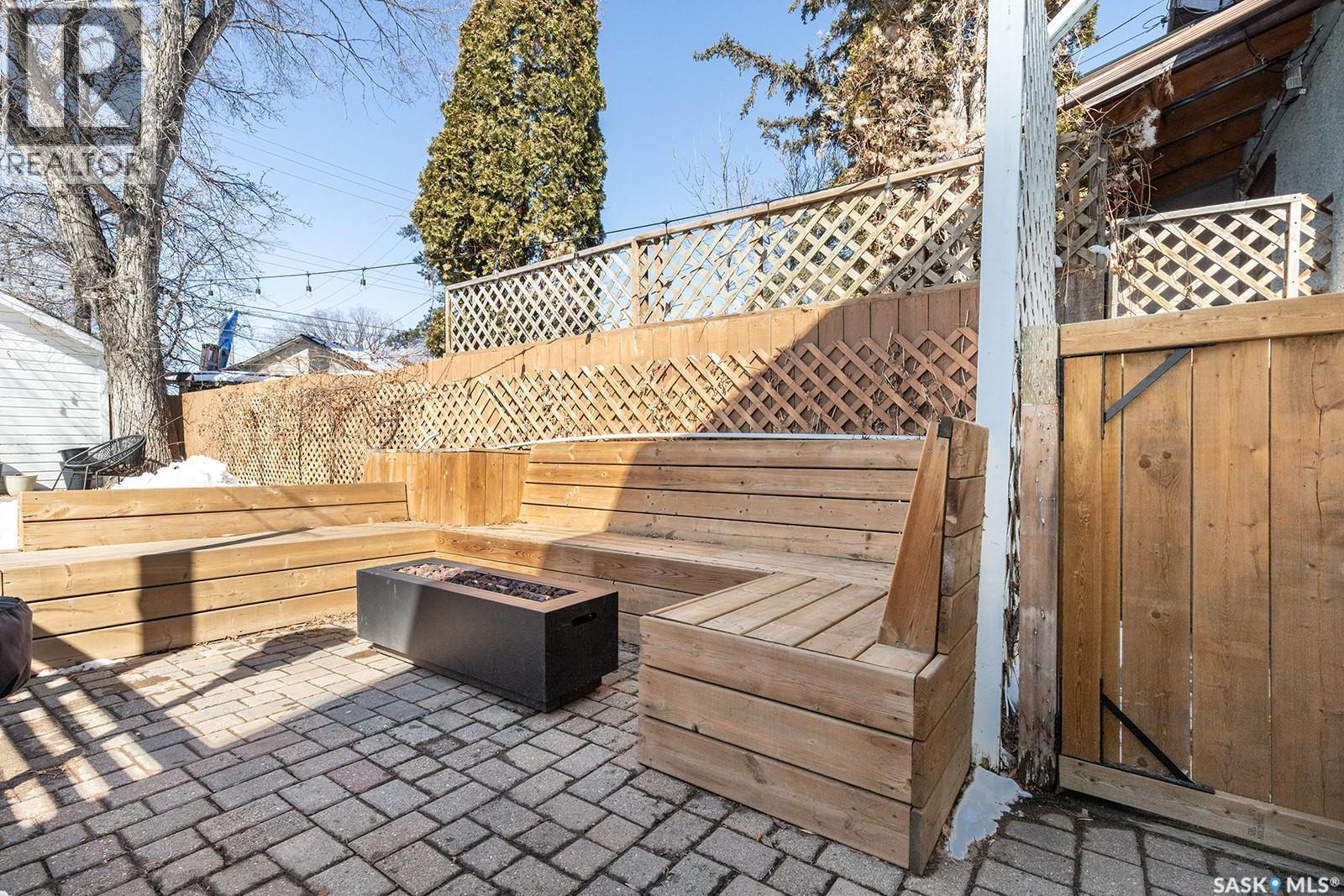 625 4Th Avenue N, Saskatoon, SK - Outdoor With Deck Patio Veranda With Exterior