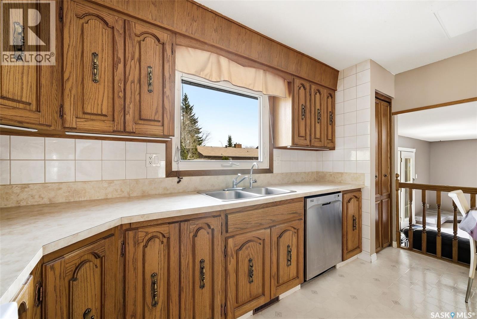 2102 Cunning Crescent, Regina, SK