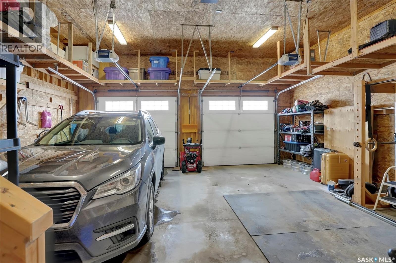 262 Blue Sage Drive, Moose Jaw, SK - Indoor Photo Showing Garage
