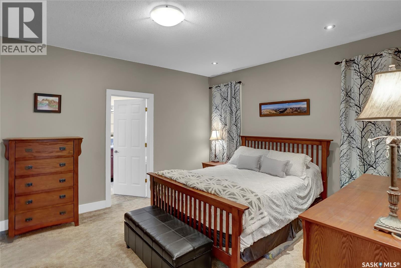 262 Blue Sage Drive, Moose Jaw, SK - Indoor Photo Showing Bedroom