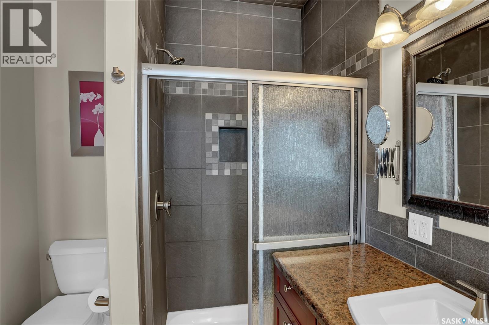 262 Blue Sage Drive, Moose Jaw, SK - Indoor Photo Showing Bathroom