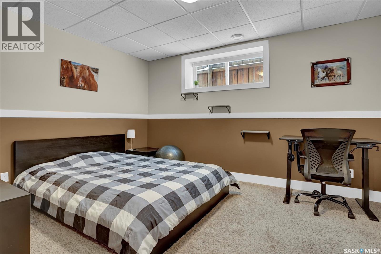 262 Blue Sage Drive, Moose Jaw, SK - Indoor Photo Showing Bedroom