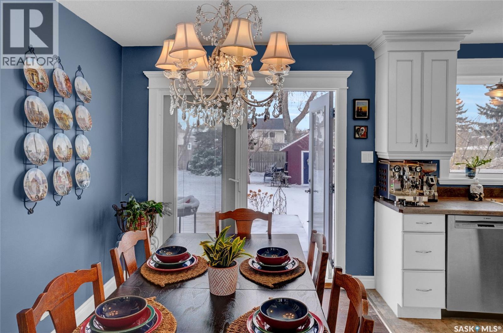 102 Daisy Crescent, Moose Jaw, SK - Indoor Photo Showing Dining Room