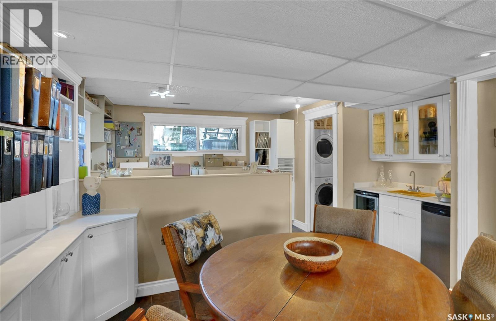 102 Daisy Crescent, Moose Jaw, SK - Indoor Photo Showing Dining Room