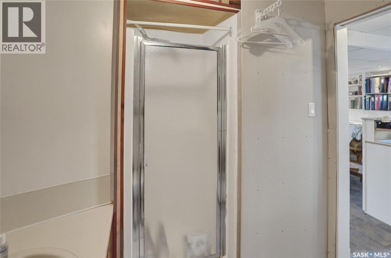 102 Daisy Crescent, Moose Jaw, SK - Indoor Photo Showing Bathroom