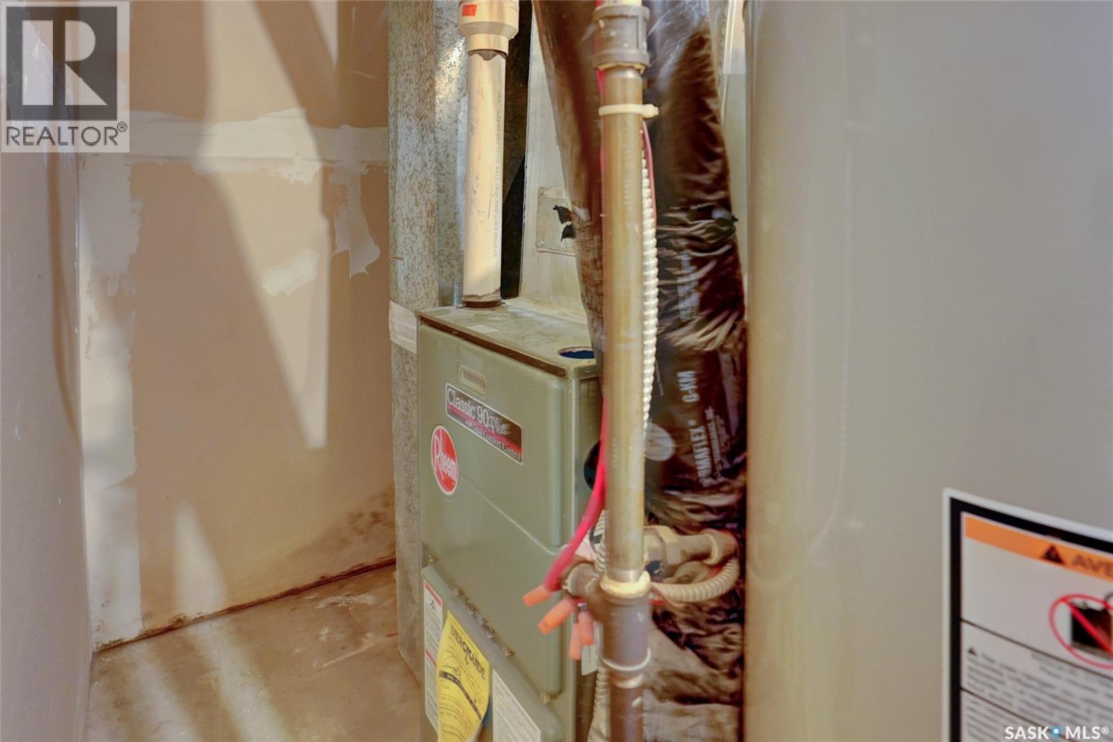 102 Daisy Crescent, Moose Jaw, SK - Indoor Photo Showing Basement