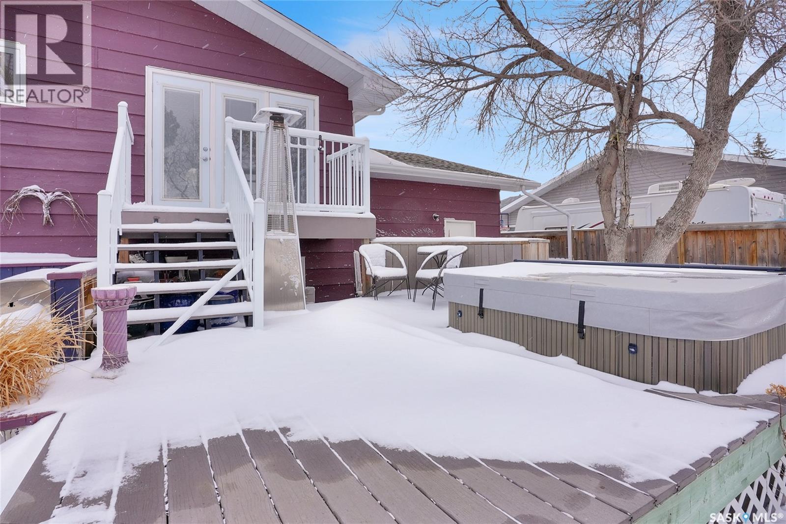 102 Daisy Crescent, Moose Jaw, SK - Outdoor