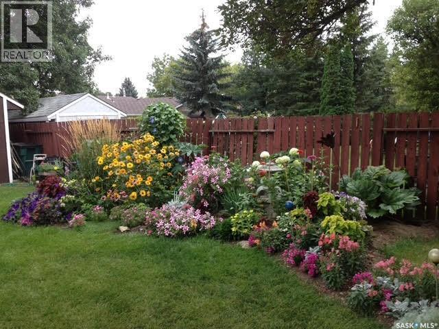 102 Daisy Crescent, Moose Jaw, SK - Outdoor
