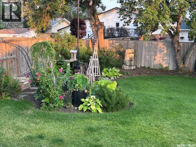 102 Daisy Crescent, Moose Jaw, SK - Outdoor
