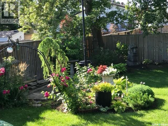 102 Daisy Crescent, Moose Jaw, SK - Outdoor