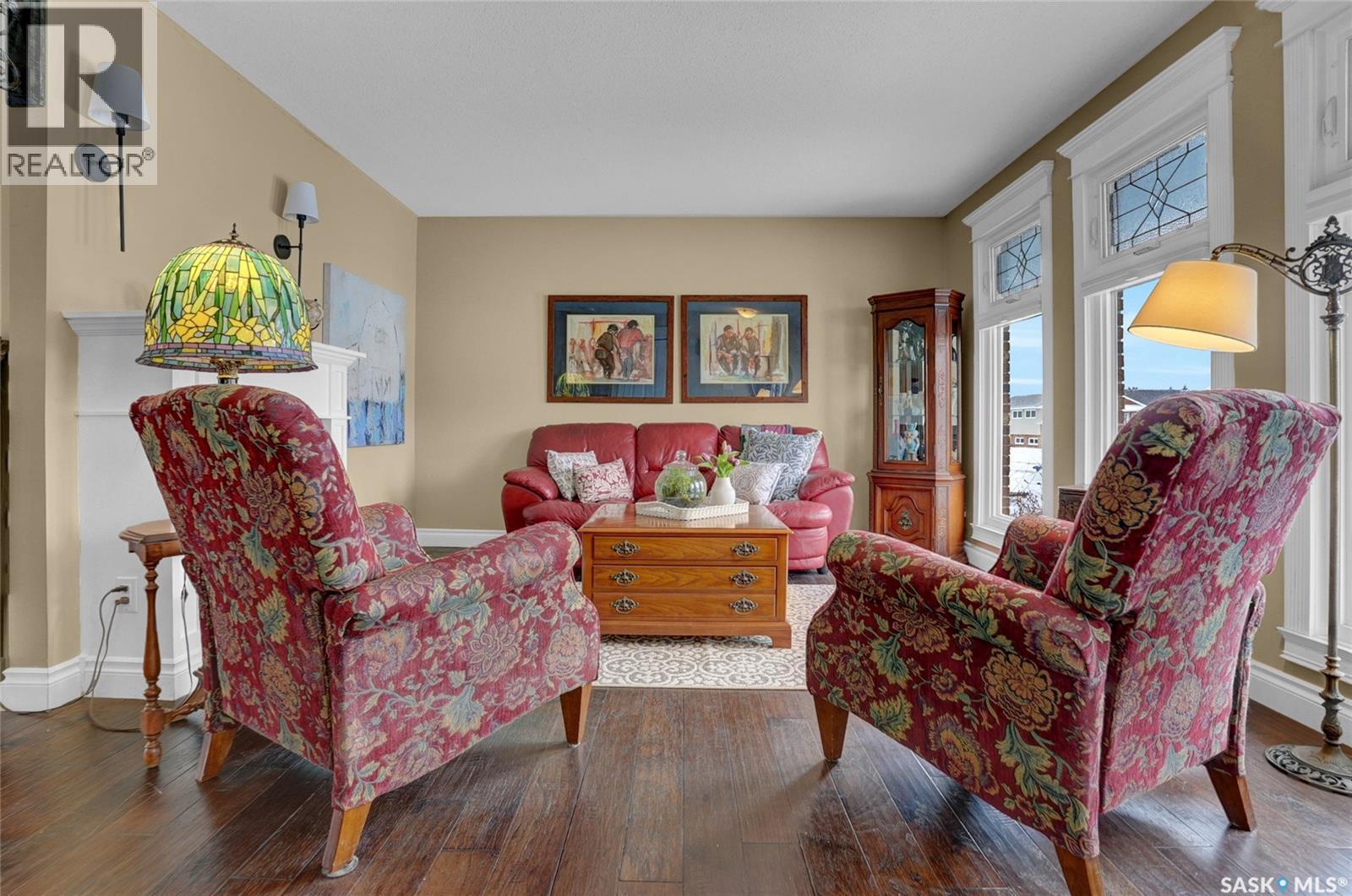 102 Daisy Crescent, Moose Jaw, SK - Indoor Photo Showing Living Room