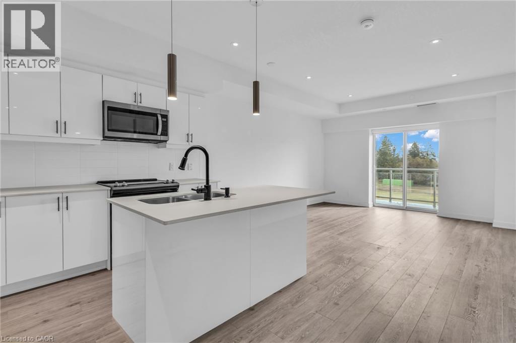 16 Markle Crescent Unit# 508, Ancaster, ON - Indoor Photo Showing Kitchen With Upgraded Kitchen